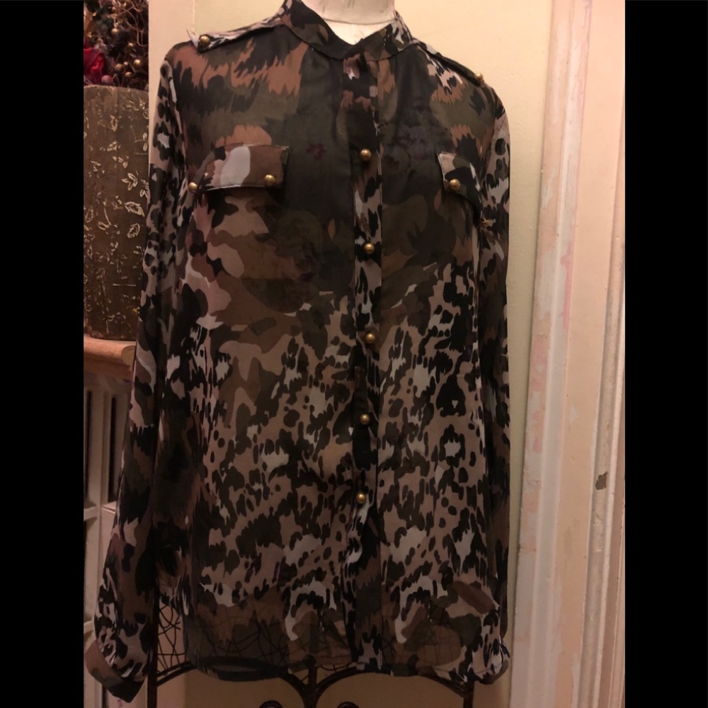 Gilbert Camouflage blouse